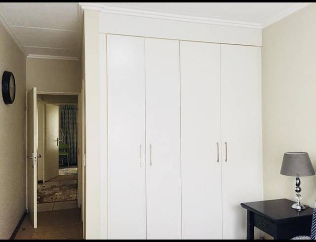 2 BEDROOM PROPERTY TO RENT IN FOURWAYS